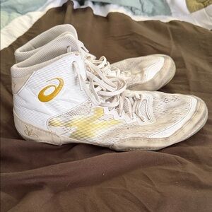 Asics White and Gold Wrestling Shoes